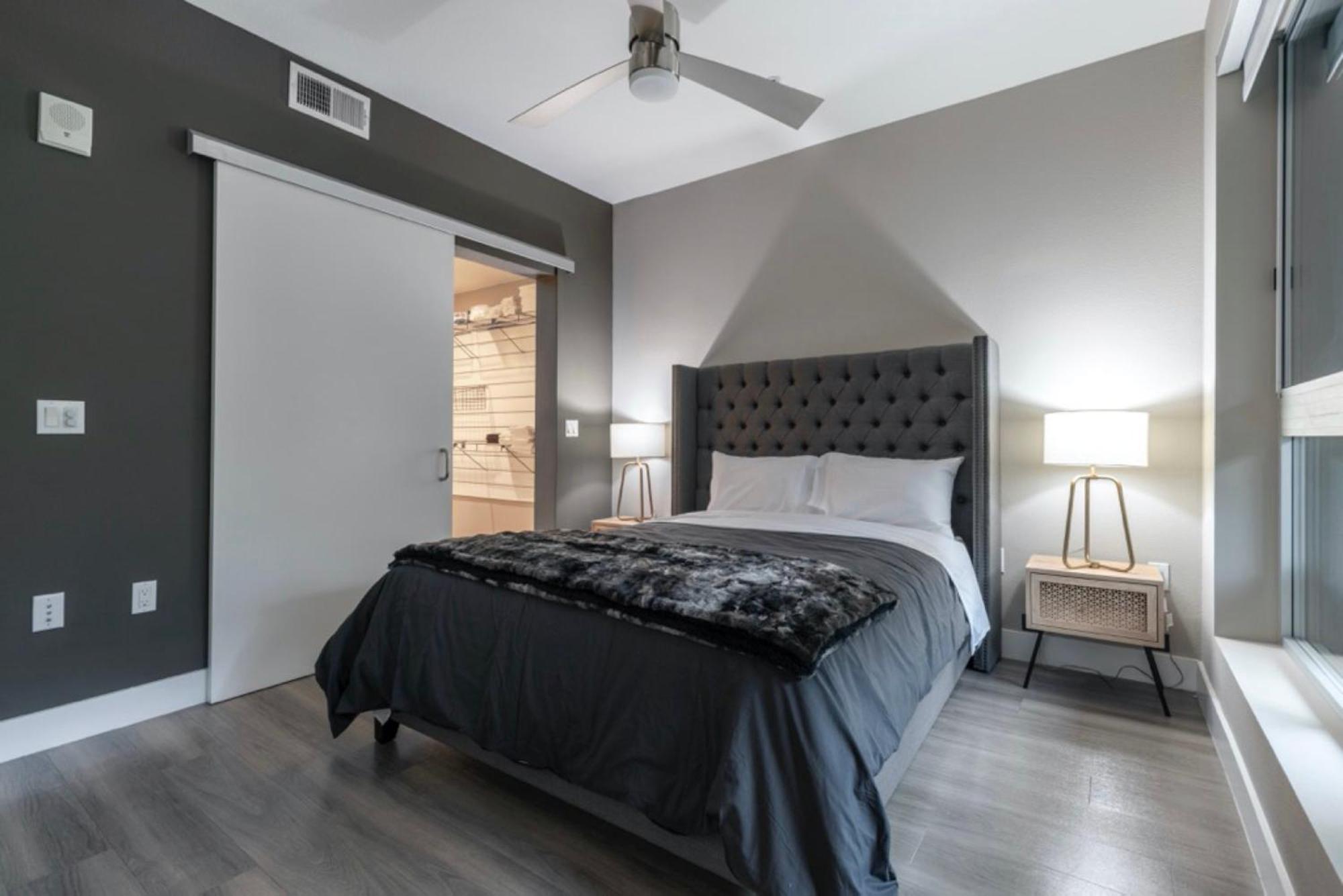 Brand New Luxury Weho Avl Appartement *